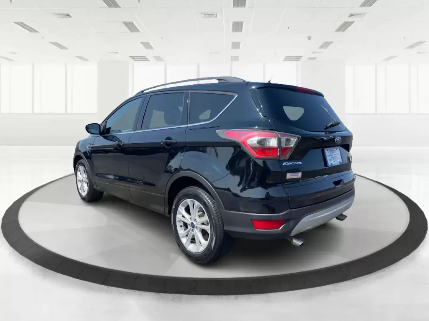 2017 Ford Escape SE (1FMCU0GDXHU) with an Other engine, located at 8750 N County Rd 25A, Piqua, OH, 45356, (937) 908-9800, 40.164391, -84.232513 - Photo#4