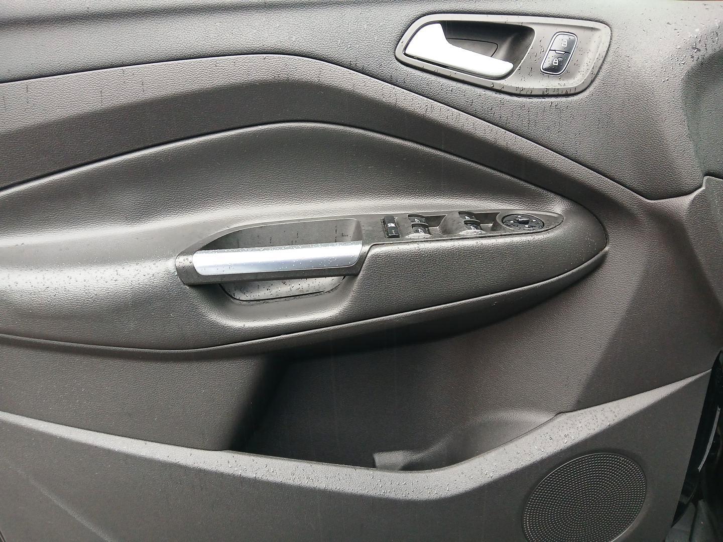 2017 Ford Escape SE FWD (1FMCU0GD3HU) with an 1.5L L4 DOHC 16V engine, 6-Speed Automatic transmission, located at 880 E. National Road, Vandalia, OH, 45377, (937) 908-9800, 39.891918, -84.183594 - Photo#17