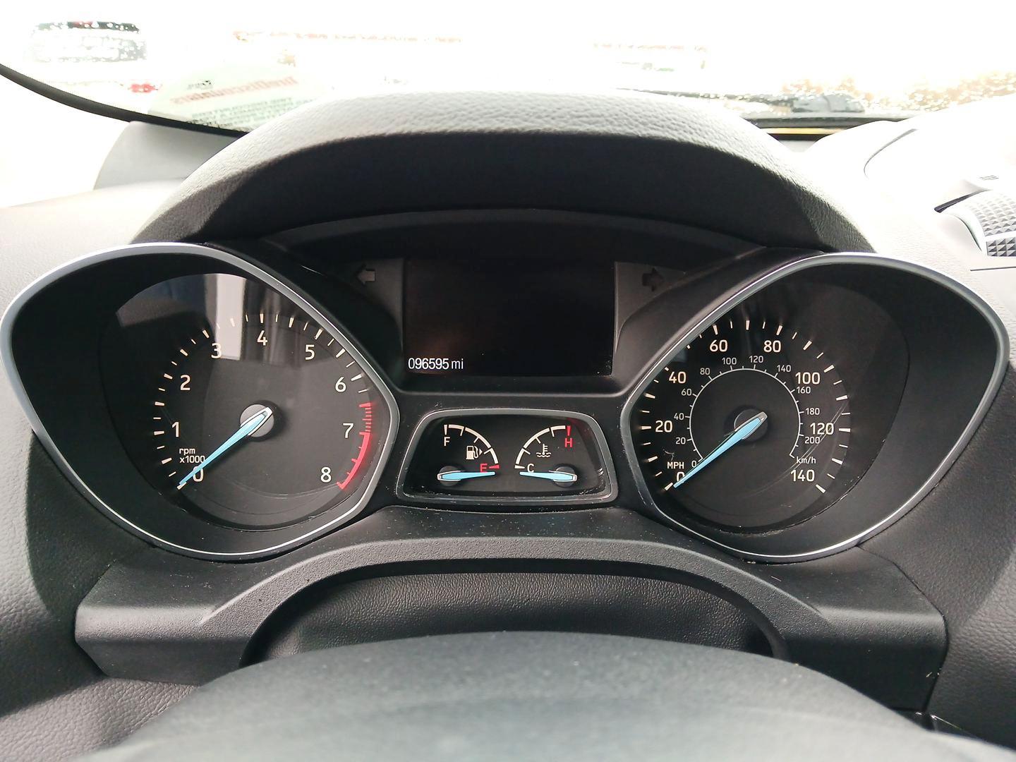 2017 Ford Escape SE FWD (1FMCU0GDXHU) with an 1.5L L4 DOHC 16V engine, 6-Speed Automatic transmission, located at 880 E. National Road, Vandalia, OH, 45377, (937) 908-9800, 39.891918, -84.183594 - Photo#14