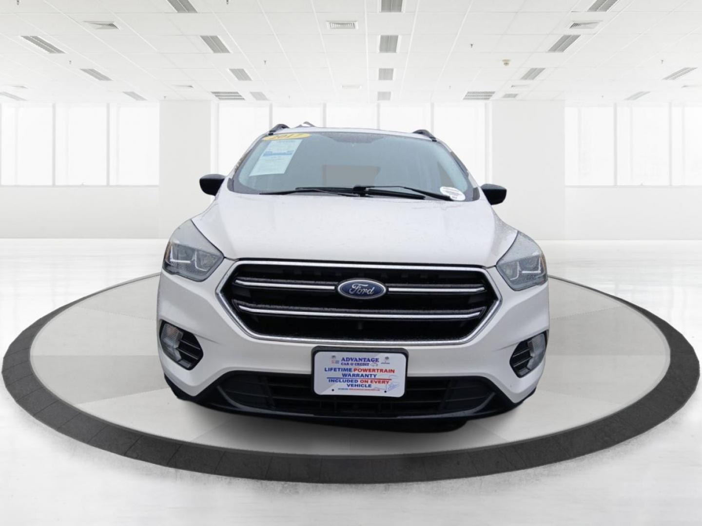 2017 Ford Escape SE FWD (1FMCU0GDXHU) with an 1.5L L4 DOHC 16V engine, 6-Speed Automatic transmission, located at 880 E. National Road, Vandalia, OH, 45377, (937) 908-9800, 39.891918, -84.183594 - Photo#6