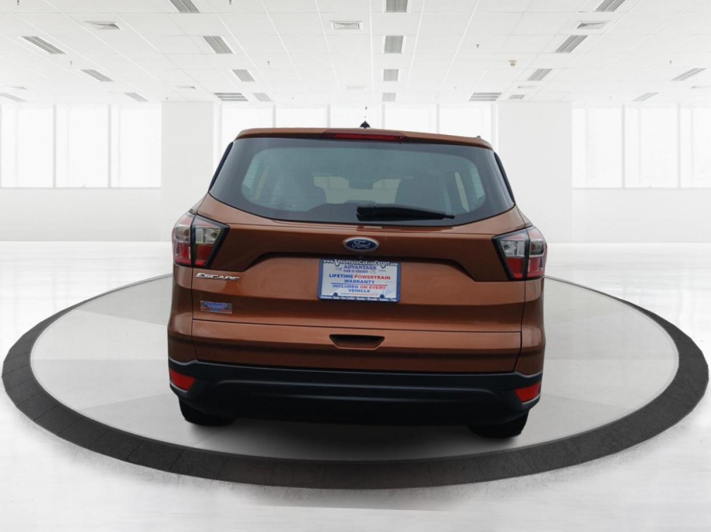 2017 Ford Escape S FWD (1FMCU0F77HU) with an 2.5L L4 DOHC 16V engine, 6-Speed Automatic transmission, located at 1230 East Main St, Xenia, OH, 45385, (937) 908-9800, 39.688026, -83.910172 - Photo#3