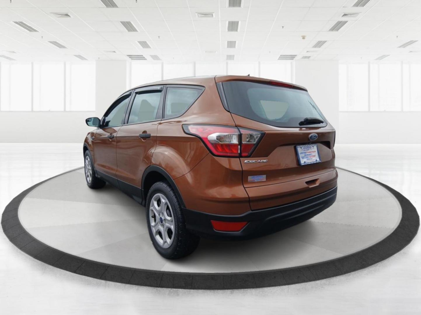 2017 Ford Escape S FWD (1FMCU0F77HU) with an 2.5L L4 DOHC 16V engine, 6-Speed Automatic transmission, located at 1230 East Main St, Xenia, OH, 45385, (937) 908-9800, 39.688026, -83.910172 - Photo#4