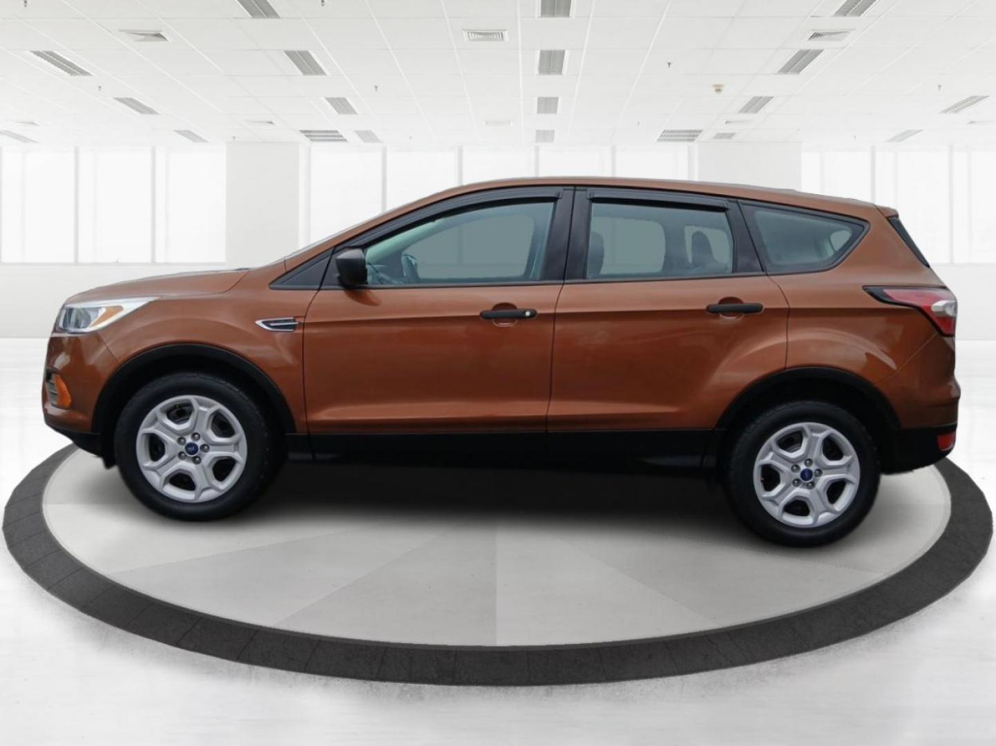 2017 Ford Escape S FWD (1FMCU0F77HU) with an 2.5L L4 DOHC 16V engine, 6-Speed Automatic transmission, located at 1230 East Main St, Xenia, OH, 45385, (937) 908-9800, 39.688026, -83.910172 - Photo#5