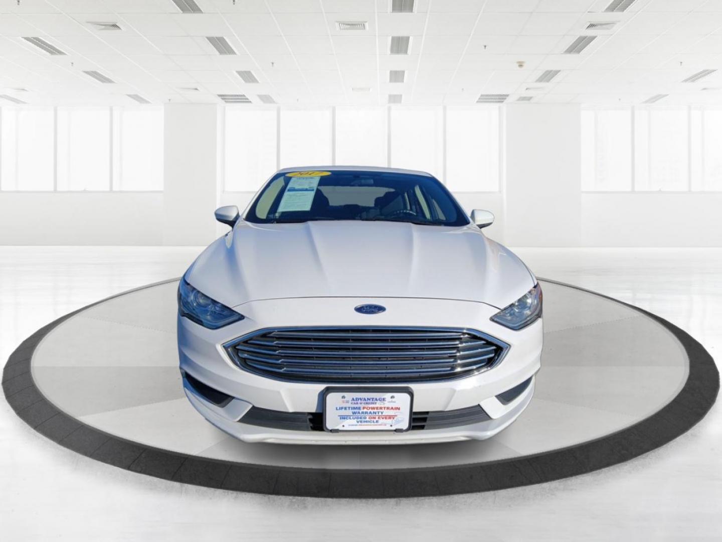 2017 Ford Fusion SE (3FA6P0H74HR) with an 2.5L L4 DOHC 16V engine, 6-Speed Automatic transmission, located at 401 Woodman Dr, Riverside, OH, 45431, (937) 908-9800, 39.760899, -84.123421 - Photo#6