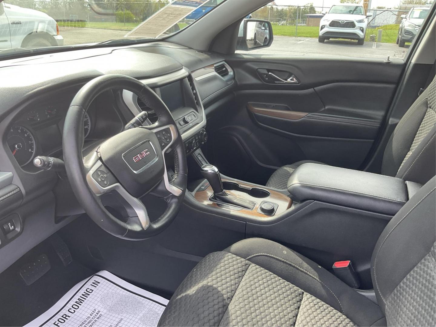 2017 GMC Acadia SLE-2 (1GKKNSLA3HZ) with an Other engine, located at 8750 N County Rd 25A, Piqua, OH, 45356, (937) 908-9800, 40.164391, -84.232513 - Photo#8