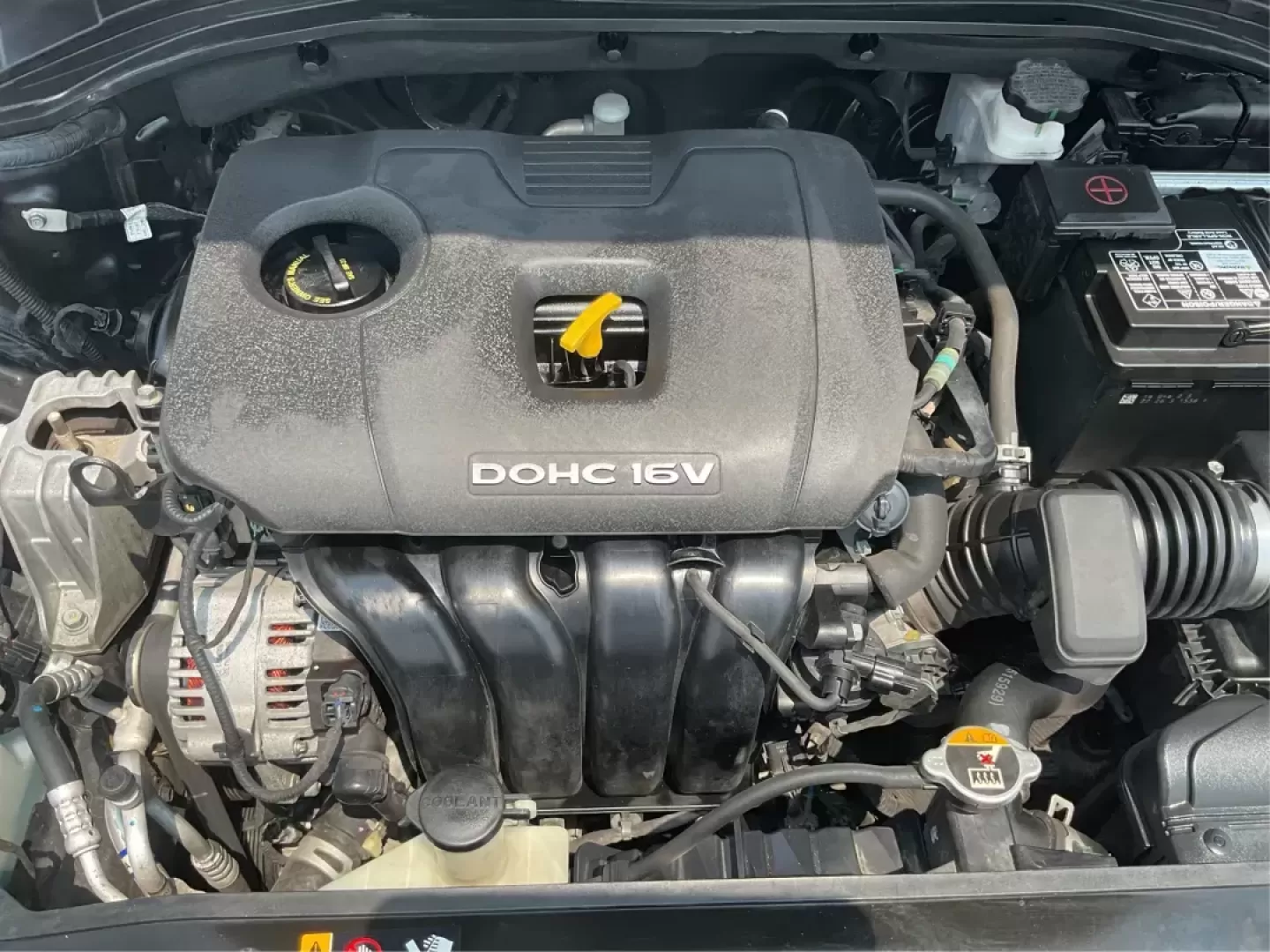 2017 Hyundai Elantra Value Edition (5NPD84LF6HH) with an Nu 2L I-4 DOHC engine, located at 8750 N County Rd 25A, Piqua, OH, 45356, (937) 908-9800, 40.164391, -84.232513 - Photo#10