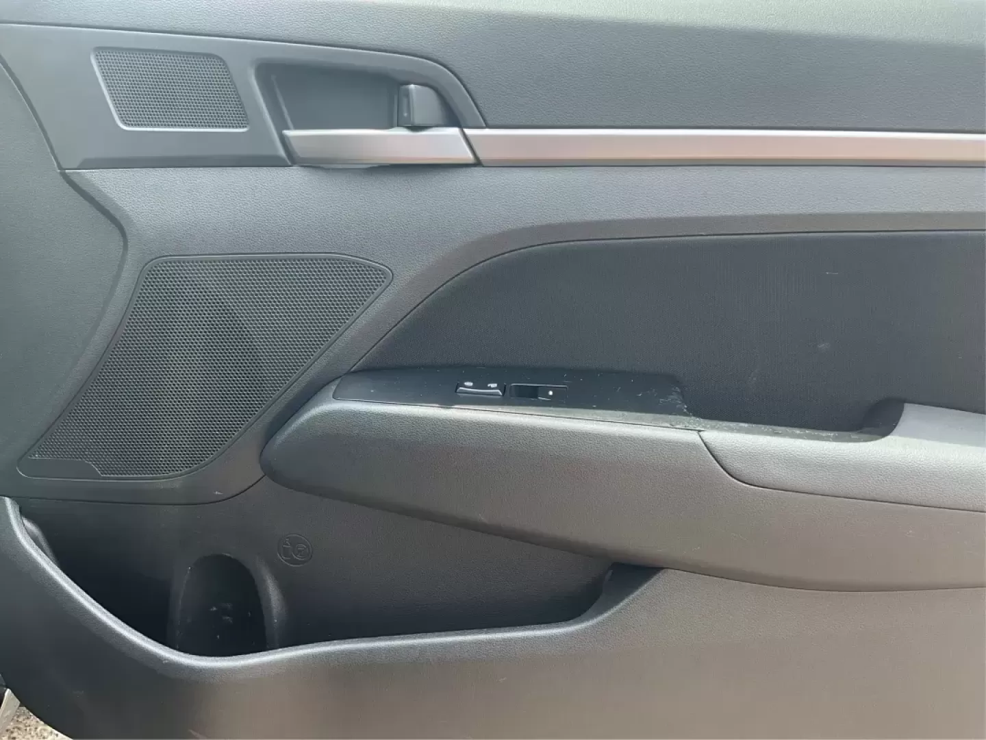 2017 Hyundai Elantra Value Edition (5NPD84LF6HH) with an Nu 2L I-4 DOHC engine, located at 8750 N County Rd 25A, Piqua, OH, 45356, (937) 908-9800, 40.164391, -84.232513 - Photo#18