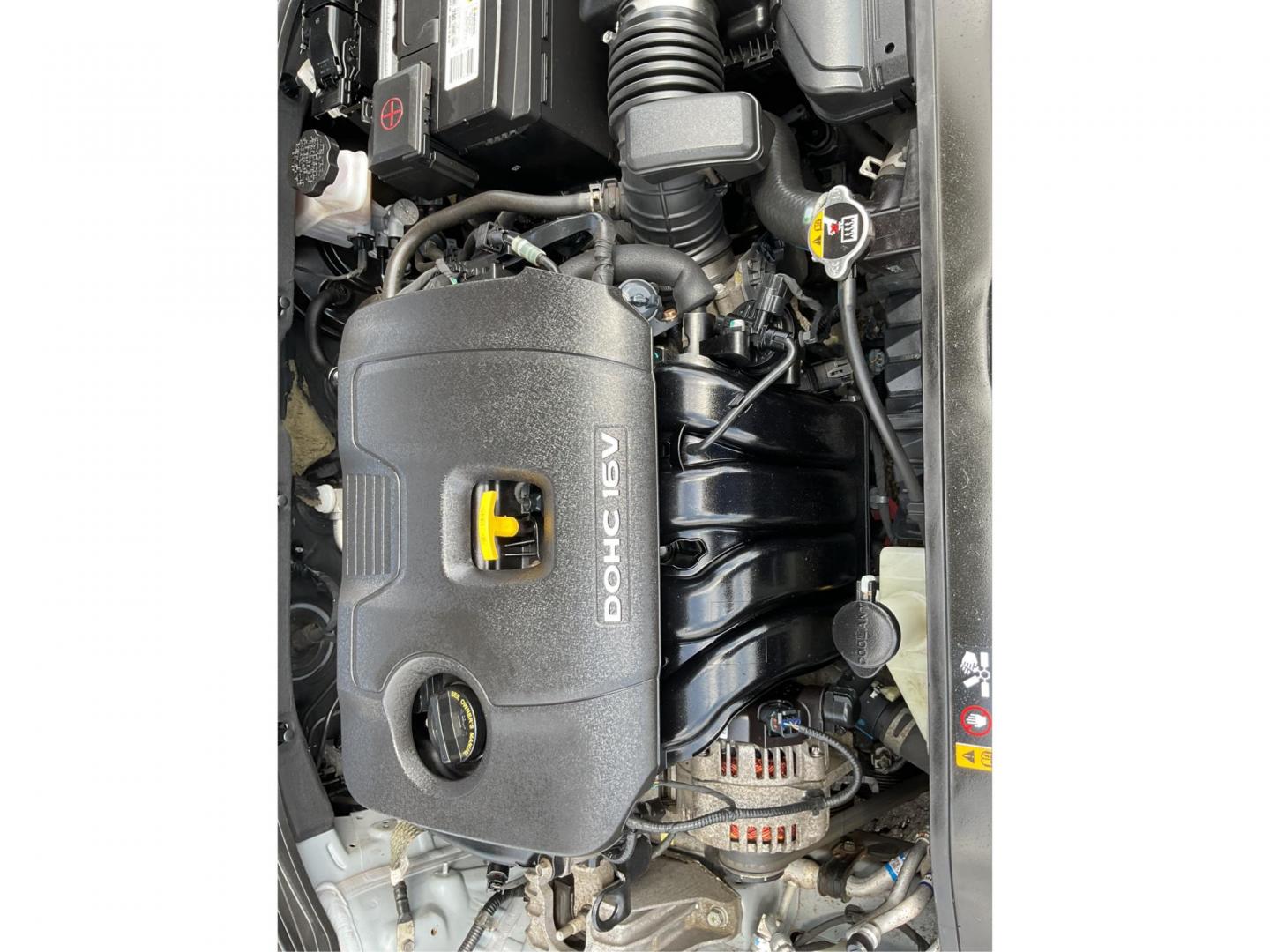 2017 Hyundai Elantra SE (5NPD84LF1HH) with an Nu 2L I-4 DOHC engine, located at 880 E. National Road, Vandalia, OH, 45377, (937) 908-9800, 39.891918, -84.183594 - Photo#10