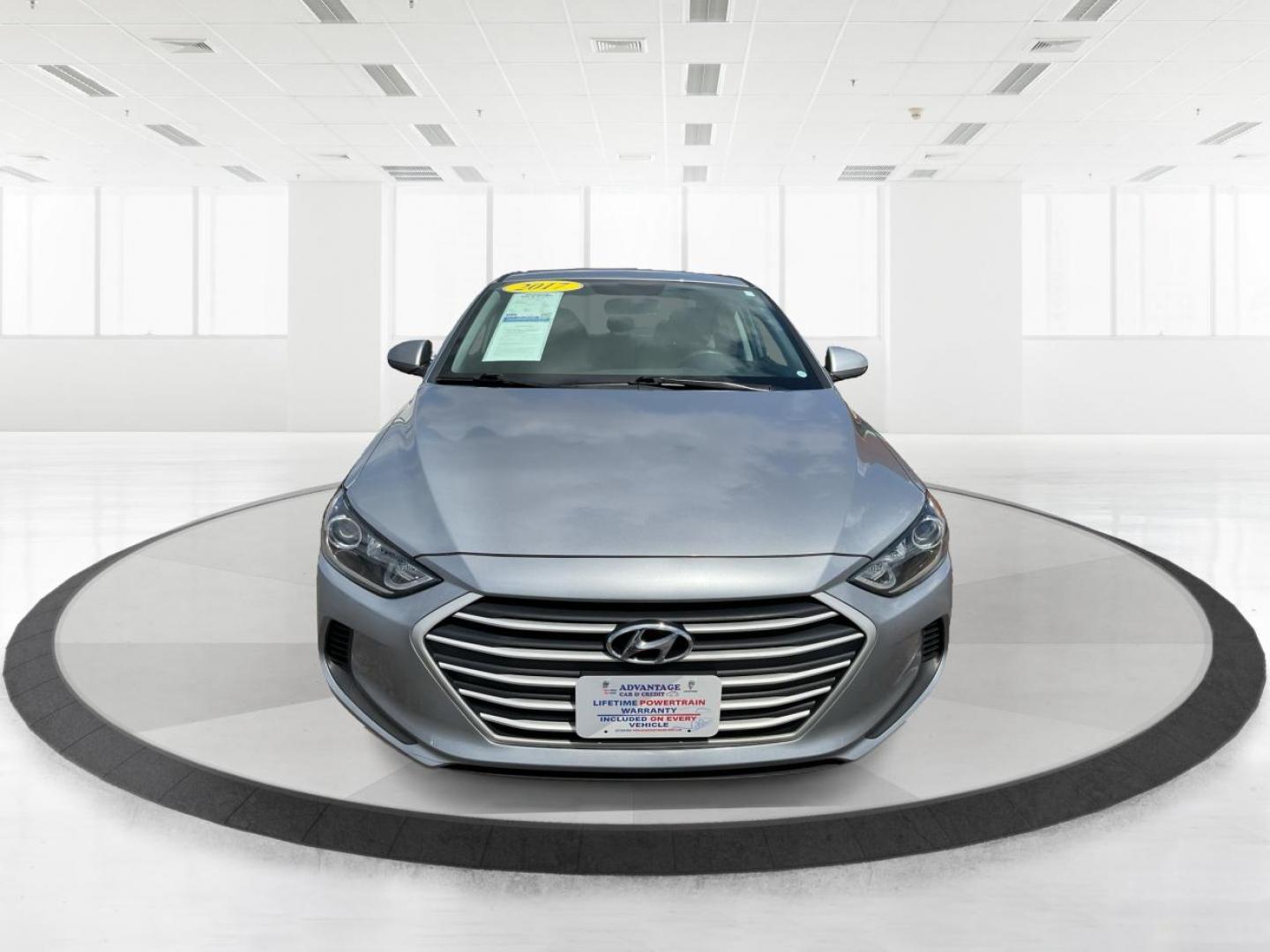 2017 Hyundai Elantra SE (5NPD84LF1HH) with an Nu 2L I-4 DOHC engine, located at 880 E. National Road, Vandalia, OH, 45377, (937) 908-9800, 39.891918, -84.183594 - Photo#6