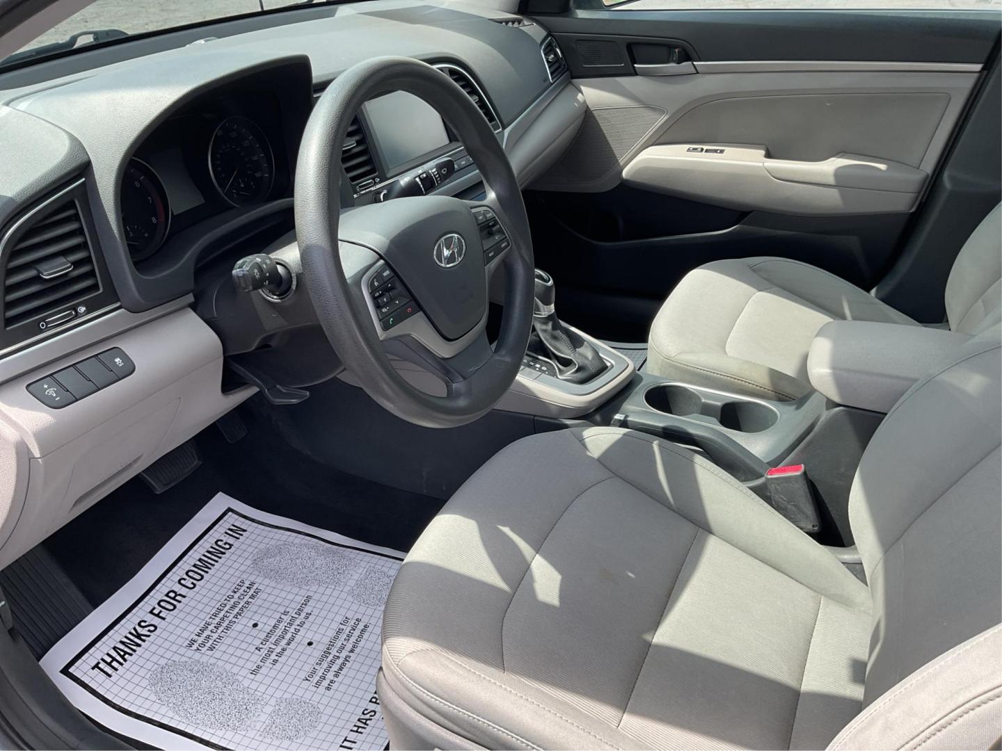 2017 Hyundai Elantra SE (5NPD84LF1HH) with an Nu 2L I-4 DOHC engine, located at 880 E. National Road, Vandalia, OH, 45377, (937) 908-9800, 39.891918, -84.183594 - Photo#8