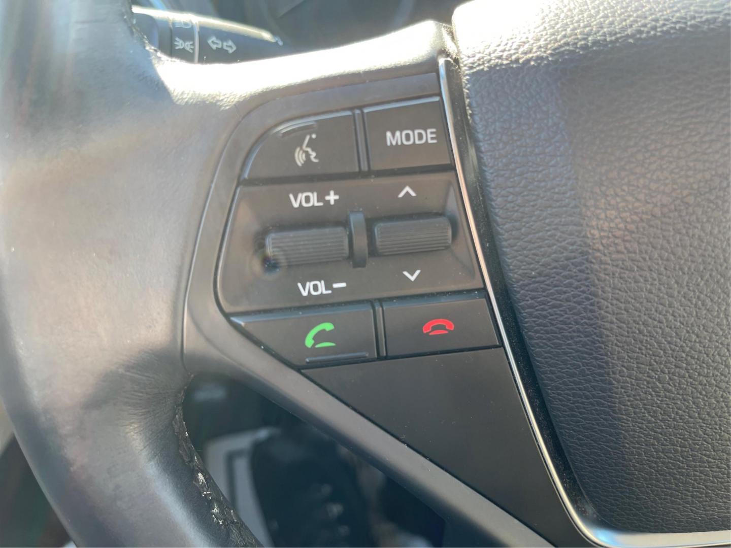 2017 Hyundai Sonata Limited (5NPE34AF6HH) with an Other engine, located at 8750 N County Rd 25A, Piqua, OH, 45356, (937) 908-9800, 40.164391, -84.232513 - Photo#15
