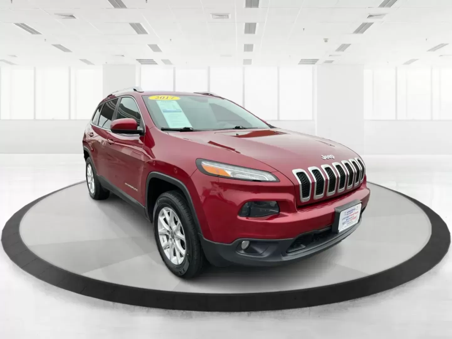 2017 Jeep Cherokee Latitude 4x4 (1C4PJMCB8HW) with an Pentastar 3.2L V-6 DOHC engine, located at 1099 N County Rd 25A , Troy, OH, 45373, (937) 908-9800, 40.057079, -84.212883 - Photo#0