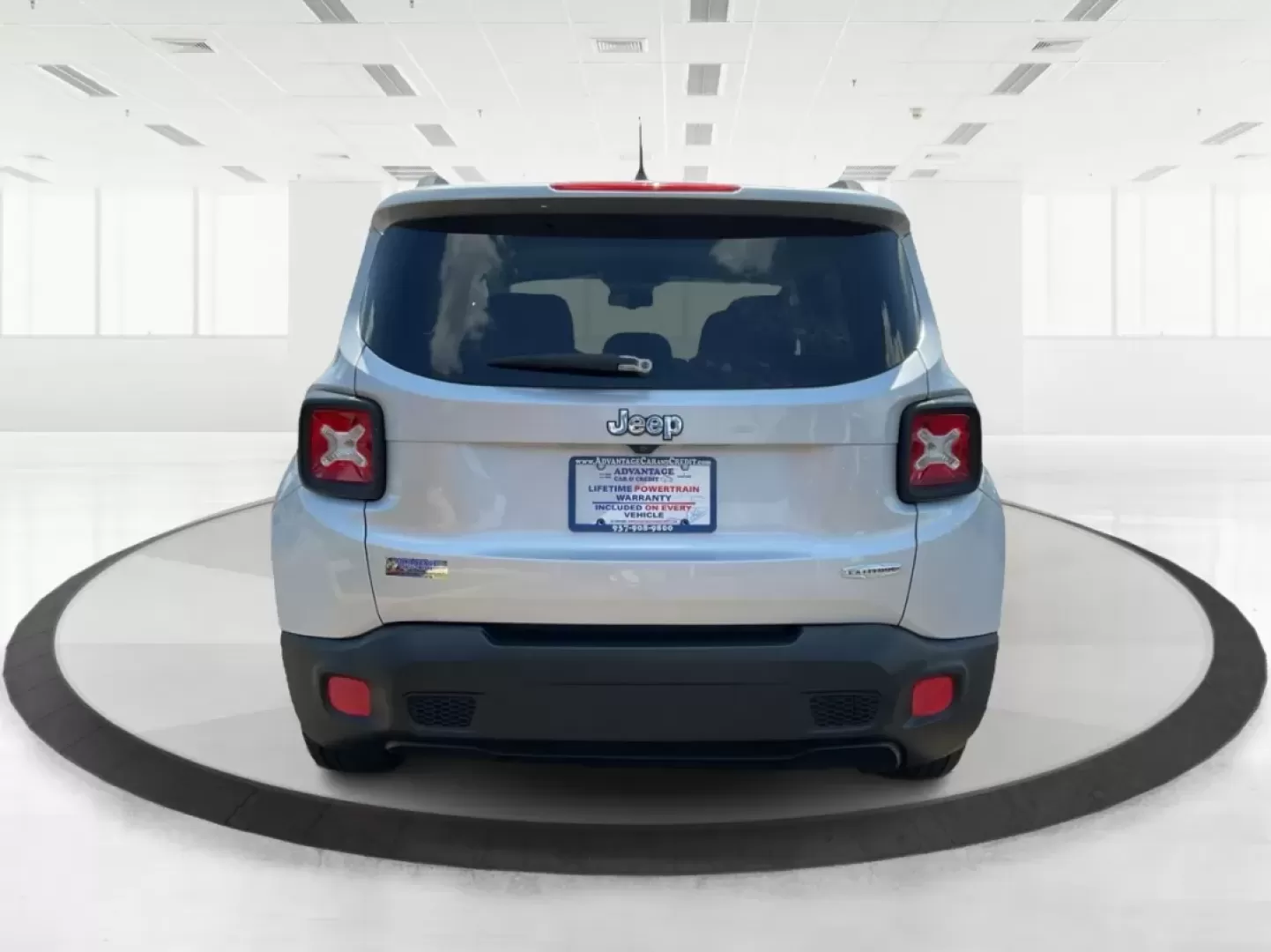 2017 Jeep Renegade Latitude FWD (ZACCJABB4HP) with an Other engine, located at 8750 N County Rd 25A, Piqua, OH, 45356, (937) 908-9800, 40.164391, -84.232513 - Photo#3