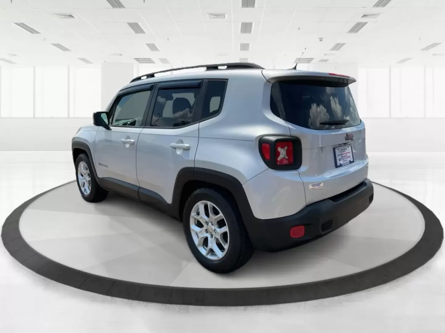 2017 Jeep Renegade Latitude FWD (ZACCJABB4HP) with an Other engine, located at 8750 N County Rd 25A, Piqua, OH, 45356, (937) 908-9800, 40.164391, -84.232513 - Photo#4