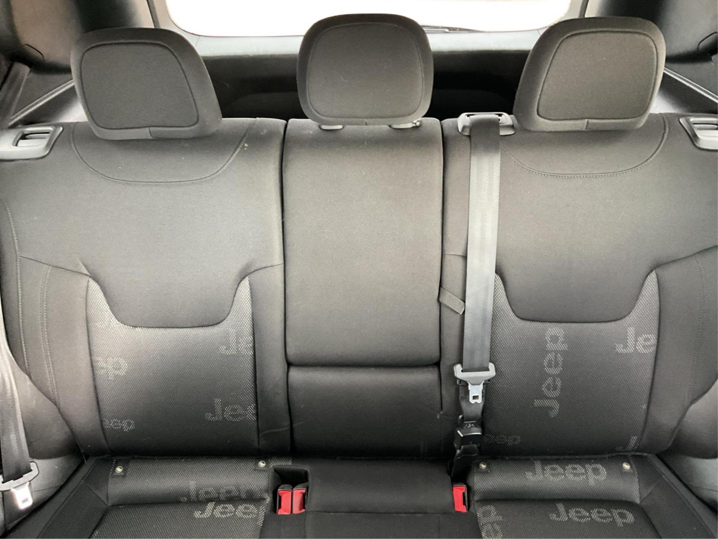 2017 Jeep Renegade Latitude 4x4 (ZACCJBBB3HP) with an MultiAir 1.4L I-4 variable valve control engine, located at 1184 Kauffman Ave, Fairborn, OH, 45324, (937) 908-9800, 39.807072, -84.030914 - Photo#12