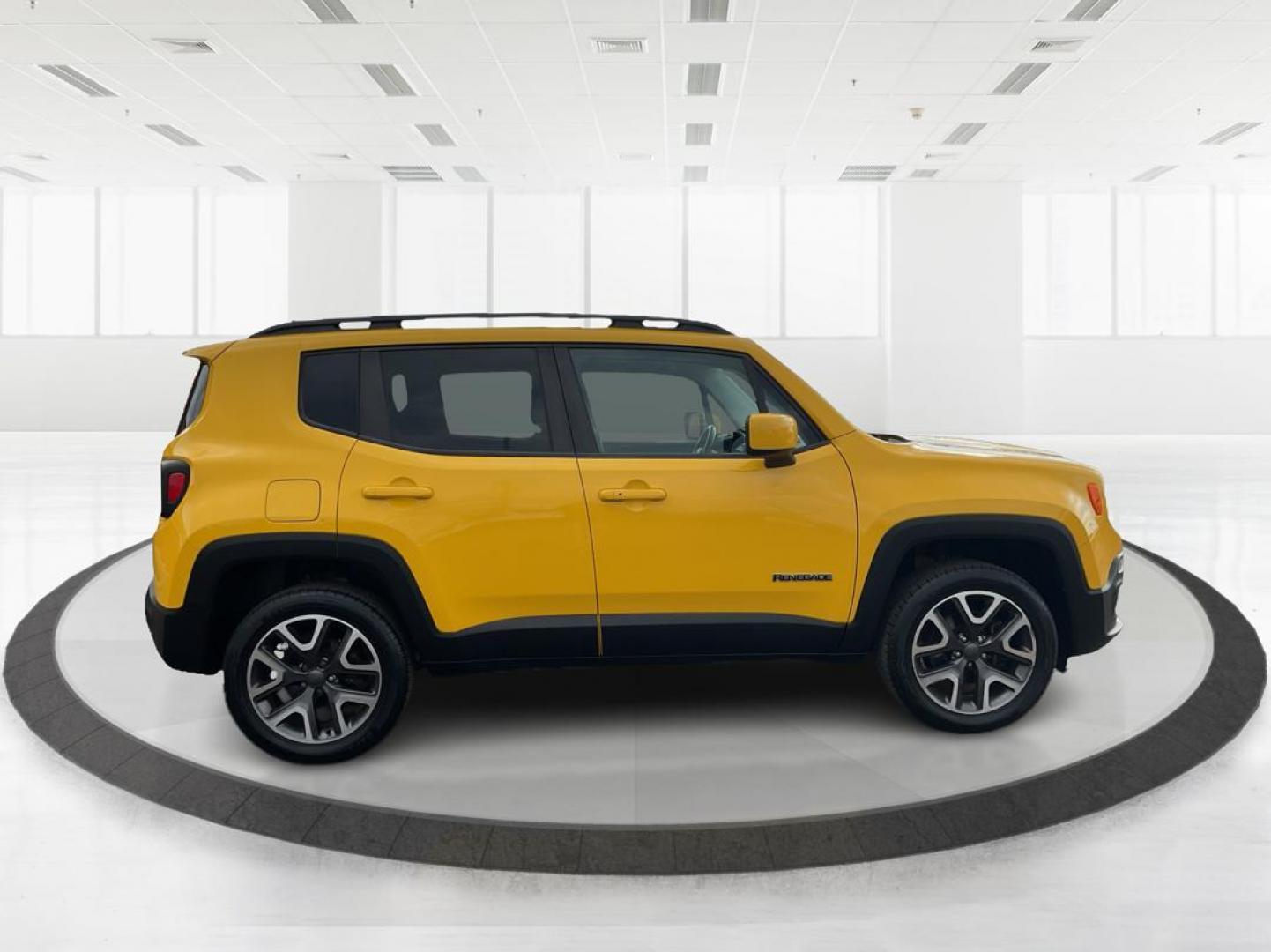 2017 Jeep Renegade Latitude 4x4 (ZACCJBBB3HP) with an MultiAir 1.4L I-4 variable valve control engine, located at 1184 Kauffman Ave, Fairborn, OH, 45324, (937) 908-9800, 39.807072, -84.030914 - Photo#1