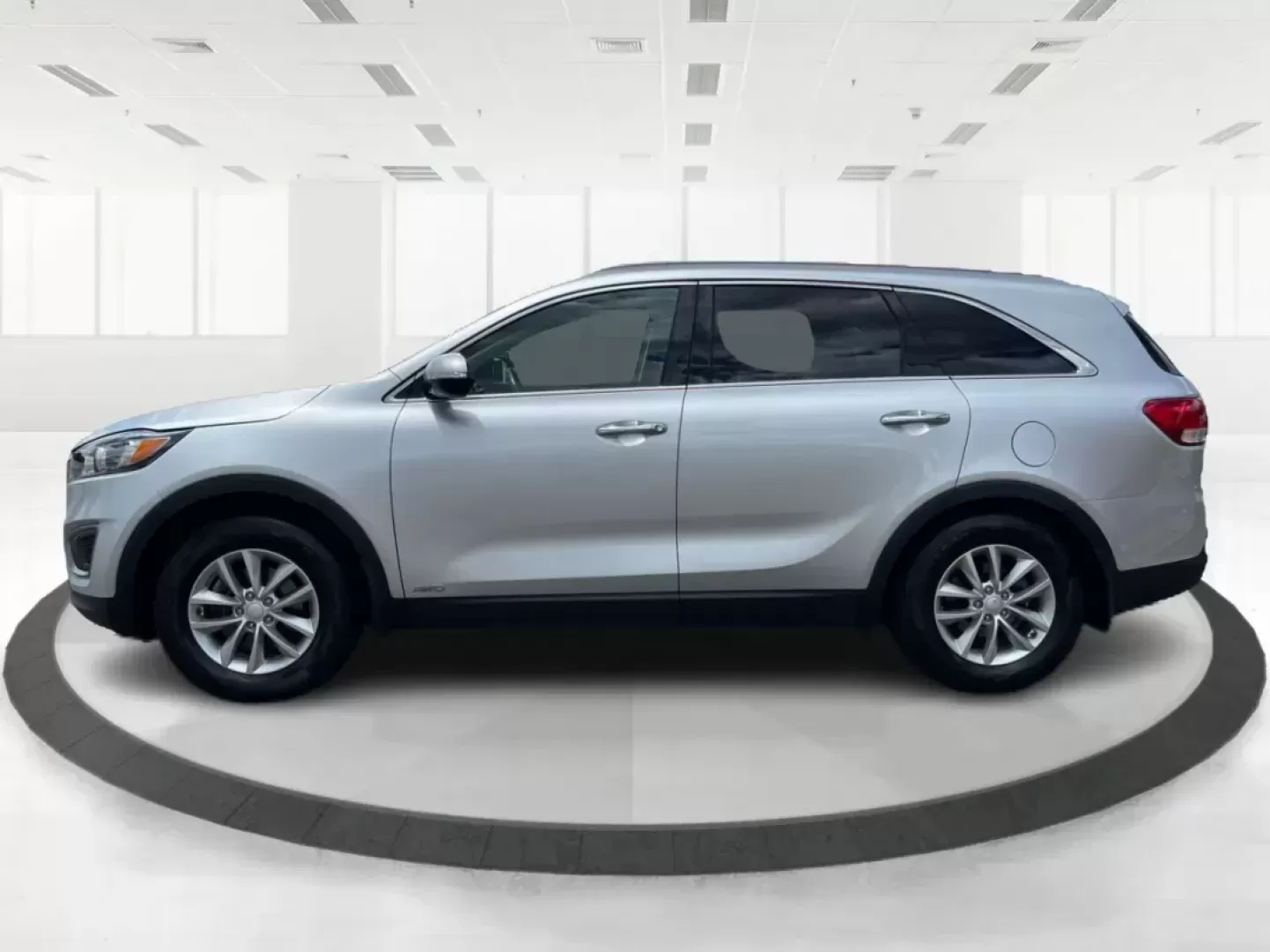 2017 Kia Sorento LX AWD (5XYPGDA32HG) with an 2.4L L4 DOHC 16V engine, 6-Speed Automatic transmission, located at 1951 S Dayton Lakeview Rd., New Carlisle, OH, 45344, (937) 908-9800, 39.890999, -84.050255 - Photo#6