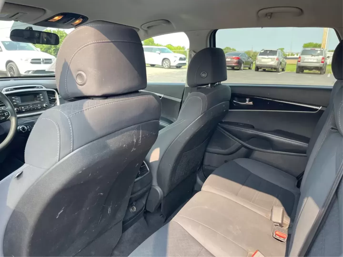 2017 Kia Sorento 2.4L L (5XYPG4A3XHG) with an 2.4L I-4 gasoline direct injection engine, located at 1099 N County Rd 25A , Troy, OH, 45373, (937) 908-9800, 40.057079, -84.212883 - Photo#9