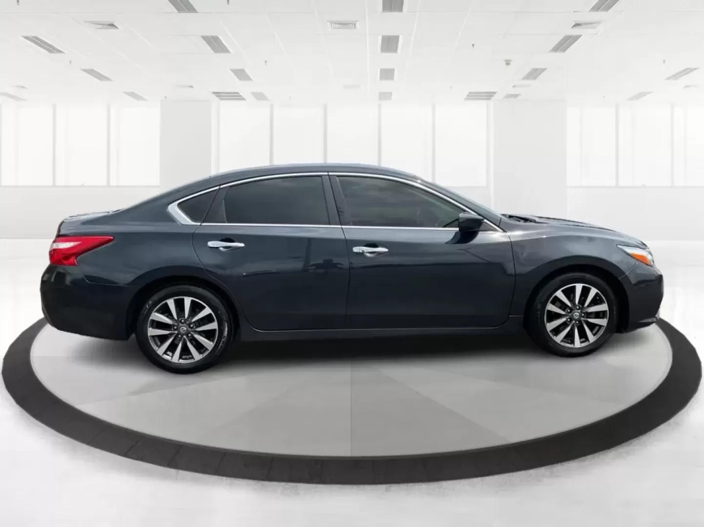 2017 Storm Blue Nissan Altima 2.5 SV (1N4AL3AP0HC) with an 2.5L L4 DOHC 16V engine, Continuously Variable Transmission transmission, located at 8750 N County Rd 25A, Piqua, OH, 45356, (937) 908-9800, 40.164391, -84.232513 - Photo#1