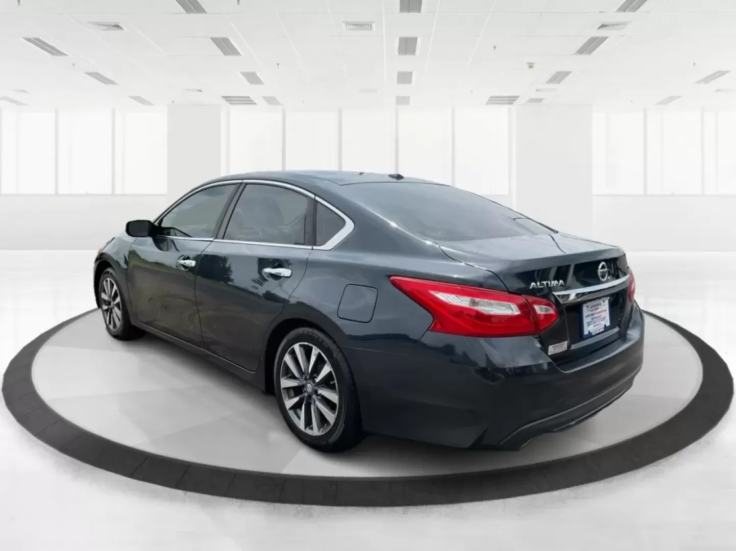 2017 Storm Blue Nissan Altima 2.5 SV (1N4AL3AP0HC) with an 2.5L L4 DOHC 16V engine, Continuously Variable Transmission transmission, located at 8750 N County Rd 25A, Piqua, OH, 45356, (937) 908-9800, 40.164391, -84.232513 - Photo#4