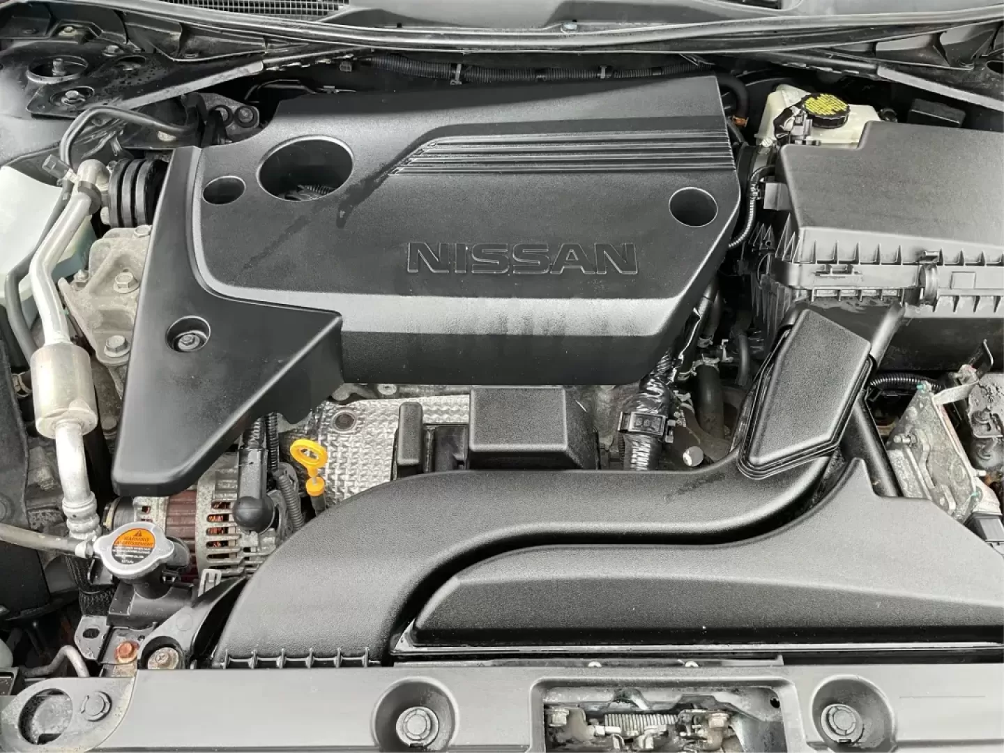 2017 Nissan Altima 2.5 S (1N4AL3APXHC) with an 2.5L I-4 DOHC engine, located at 401 Woodman Dr, Riverside, OH, 45431, (937) 908-9800, 39.760899, -84.123421 - Photo#10