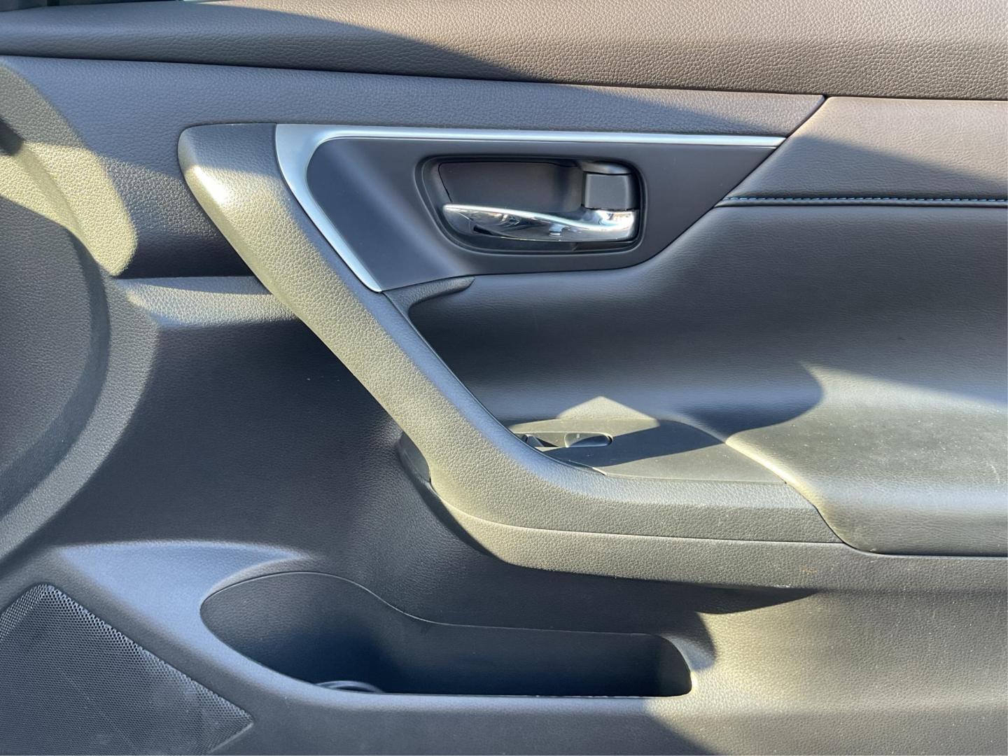 2017 Nissan Altima 2.5 SR (1N4AL3AP8HC) with an Other engine, located at 1951 S Dayton Lakeview Rd., New Carlisle, OH, 45344, (937) 908-9800, 39.890999, -84.050255 - Photo#18