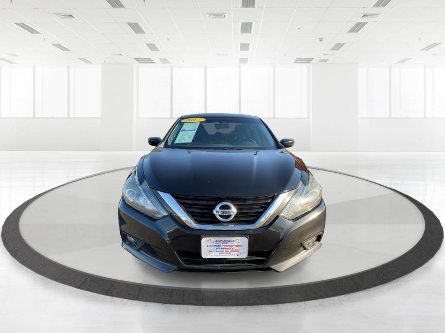 2017 Nissan Altima 2.5 SR (1N4AL3AP8HC) with an Other engine, located at 1951 S Dayton Lakeview Rd., New Carlisle, OH, 45344, (937) 908-9800, 39.890999, -84.050255 - Photo#6