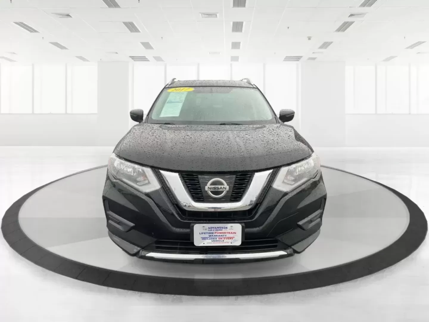 2017 Nissan Rogue SV (KNMAT2MV7HP) with an 2.5L I-4 DOHC engine, located at 8750 N County Rd 25A, Piqua, OH, 45356, (937) 908-9800, 40.164391, -84.232513 - Photo#7
