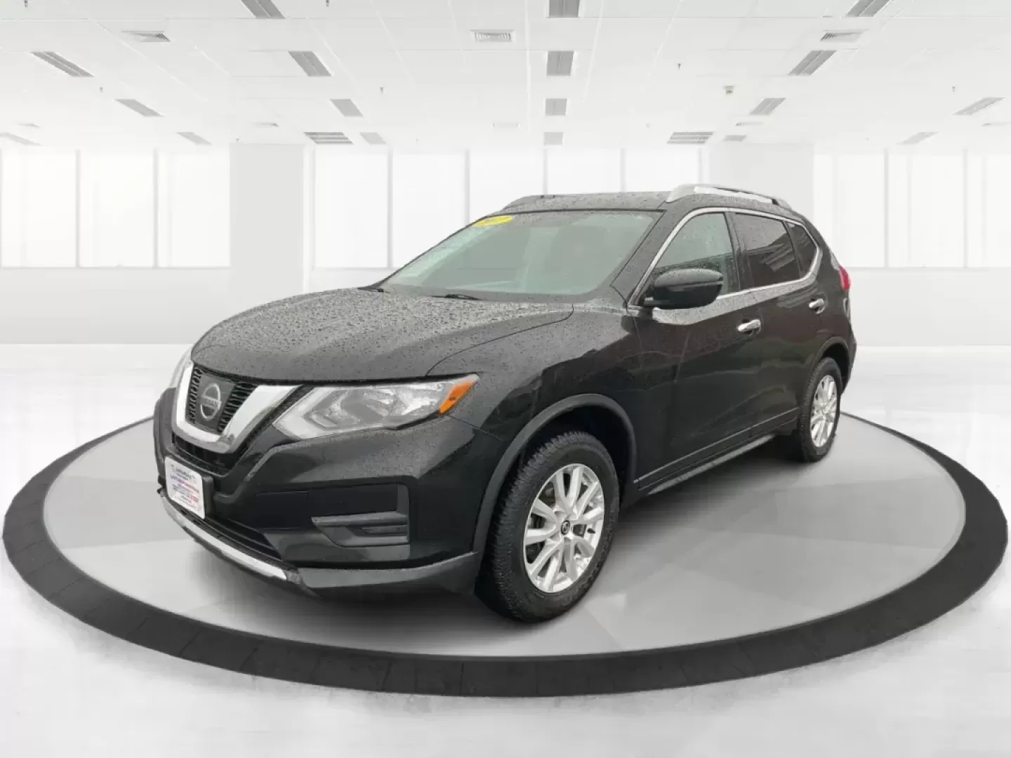 2017 Nissan Rogue SV (KNMAT2MV7HP) with an 2.5L I-4 DOHC engine, located at 8750 N County Rd 25A, Piqua, OH, 45356, (937) 908-9800, 40.164391, -84.232513 - Photo#8