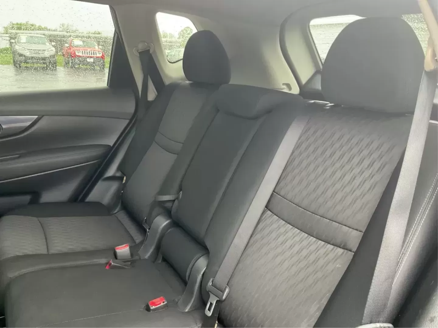 2017 Nissan Rogue SV (KNMAT2MV7HP) with an 2.5L I-4 DOHC engine, located at 8750 N County Rd 25A, Piqua, OH, 45356, (937) 908-9800, 40.164391, -84.232513 - Photo#10