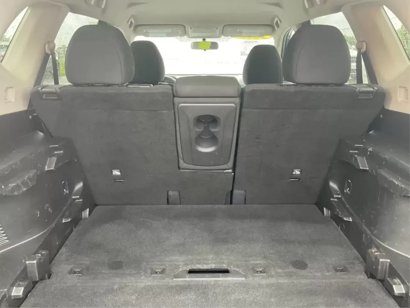 2017 Nissan Rogue SV (KNMAT2MV7HP) with an 2.5L I-4 DOHC engine, located at 8750 N County Rd 25A, Piqua, OH, 45356, (937) 908-9800, 40.164391, -84.232513 - Photo#12