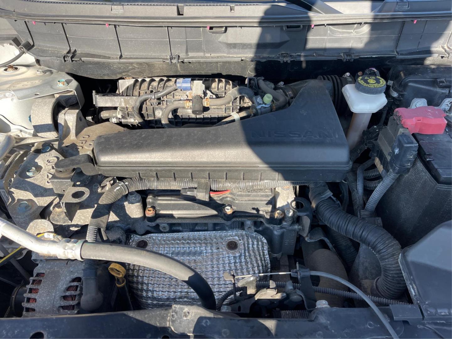 2017 Nissan Rogue SV AWD (KNMAT2MV1HP) with an 2.5L L4 DOHC 16V engine, Continuously Variable Transmission transmission, located at 1230 East Main St, Xenia, OH, 45385, (937) 908-9800, 39.688026, -83.910172 - Photo#10