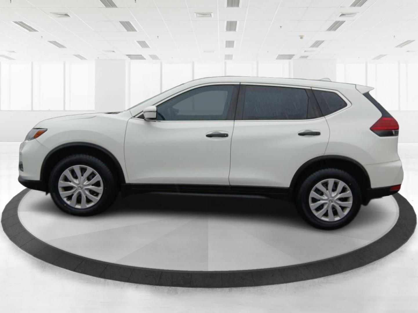 2017 Nissan Rogue S AWD (5N1AT2MV1HC) with an 2.5L L4 DOHC 16V engine, Continuously Variable Transmission transmission, located at 401 Woodman Dr, Riverside, OH, 45431, (937) 908-9800, 39.760899, -84.123421 - Photo#5