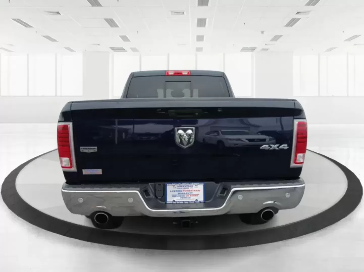 2017 Ram 1500 Laramie Quad Cab 4WD (1C6RR7JT1HS) with an 5.7L V8 OHV 16V engine, 8-Speed Automatic transmission, located at 1184 Kauffman Ave, Fairborn, OH, 45324, (937) 908-9800, 39.807072, -84.030914 - Photo#4