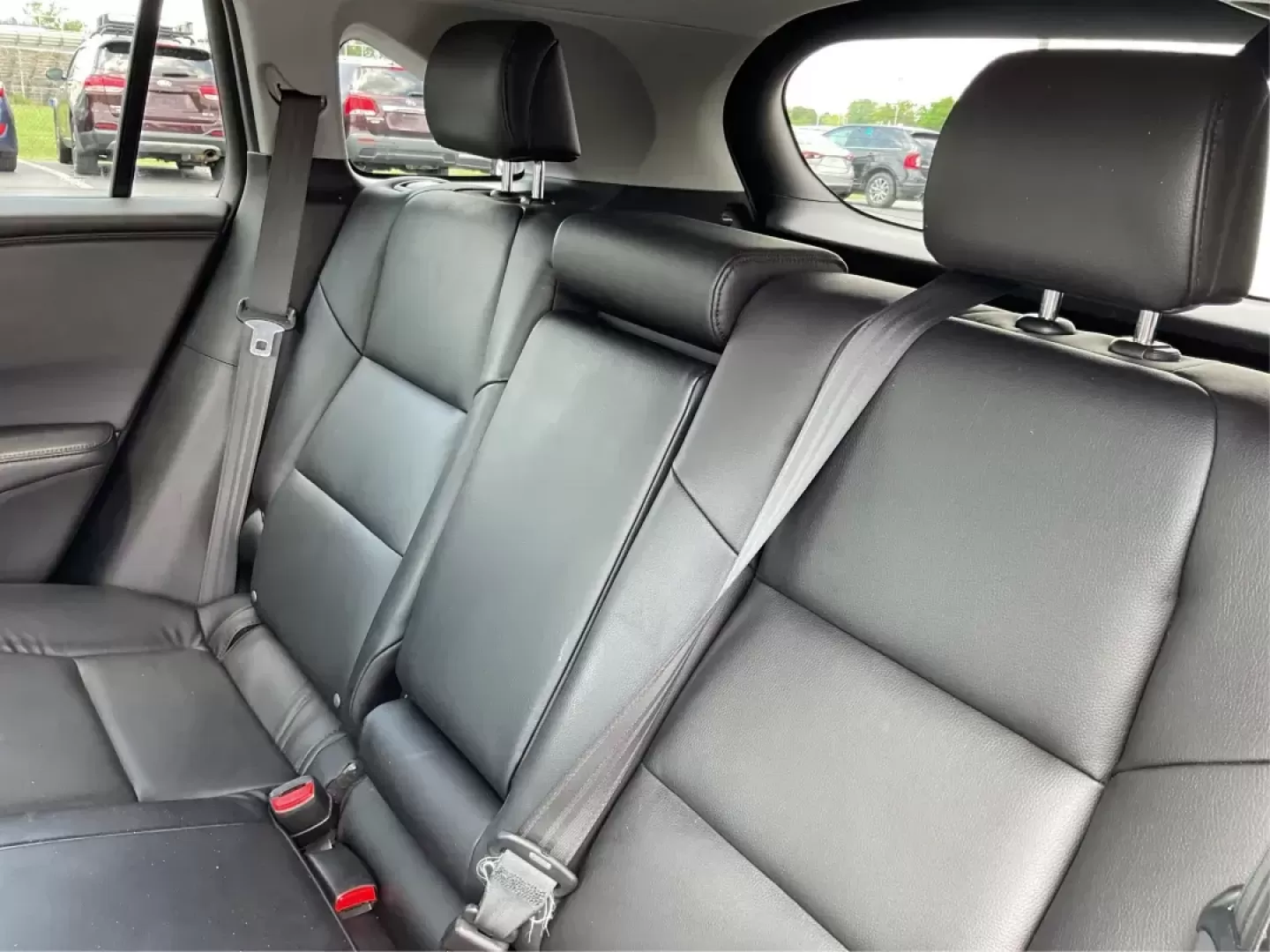 2018 Acura RDX AcuraWatch Plus Package (5J8TB4H34JL) with an 3.5L V-6 i-VTEC variable valve control engine, located at 401 Woodman Dr, Riverside, OH, 45431, (937) 908-9800, 39.760899, -84.123421 - Photo#9