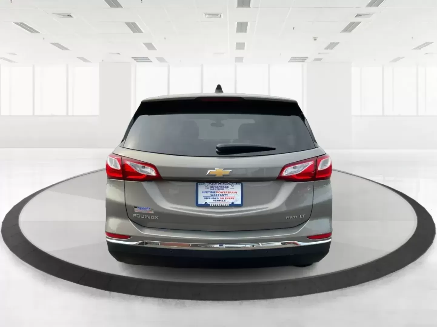 2018 Chevrolet Equinox LT (3GNAXSEV5JS) with an 1.5L I-4 gasoline direct injection engine, located at 8750 N County Rd 25A, Piqua, OH, 45356, (937) 908-9800, 40.164391, -84.232513 - Photo#2