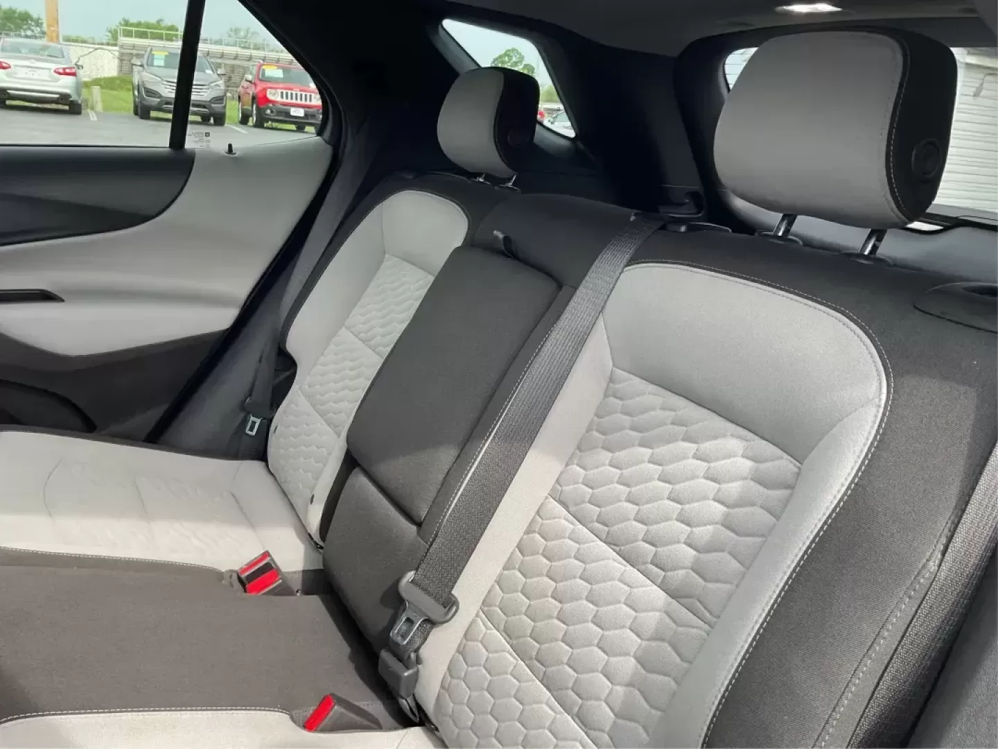 2018 Chevrolet Equinox LT (3GNAXSEV5JS) with an 1.5L I-4 gasoline direct injection engine, located at 8750 N County Rd 25A, Piqua, OH, 45356, (937) 908-9800, 40.164391, -84.232513 - Photo#9