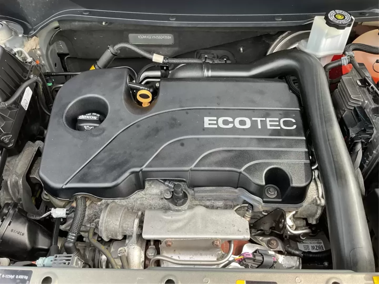 2018 Chevrolet Equinox LT (3GNAXSEV5JS) with an 1.5L I-4 gasoline direct injection engine, located at 8750 N County Rd 25A, Piqua, OH, 45356, (937) 908-9800, 40.164391, -84.232513 - Photo#10