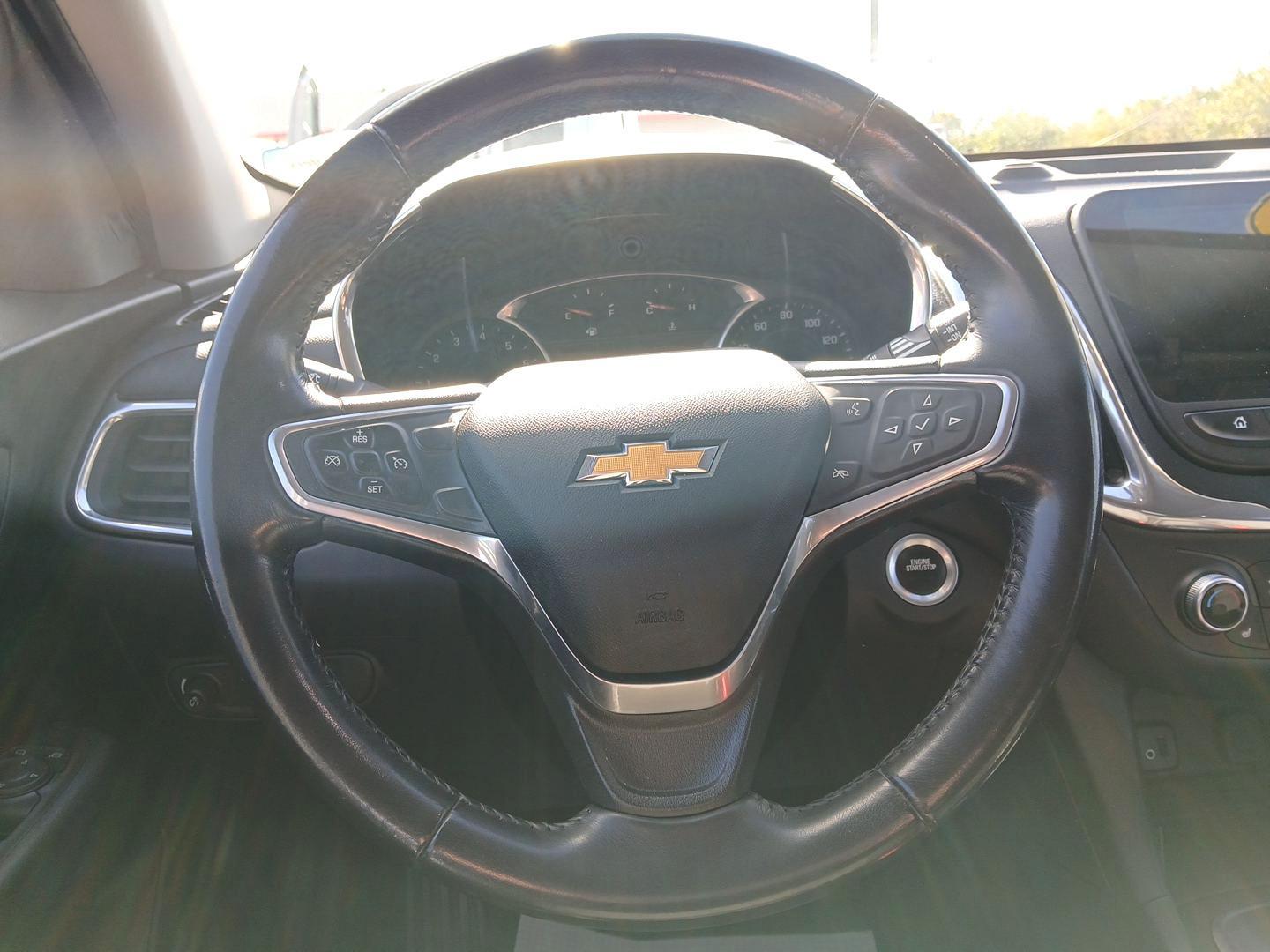 2018 Chevrolet Equinox LT 2WD (2GNAXJEV3J6) with an 1.5L L4 DIR DOHC 16V TURBO engine, 6-Speed Automatic transmission, located at 401 Woodman Dr, Riverside, OH, 45431, (937) 908-9800, 39.760899, -84.123421 - Photo#15