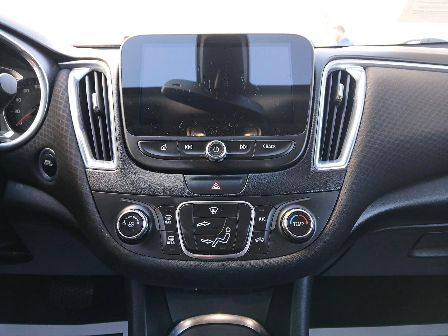 2018 Chevrolet Malibu LT (1G1ZD5ST1JF) with an 1.5L L4 DOHC 16V engine, 6-Speed Automatic transmission, located at 8750 N County Rd 25A, Piqua, OH, 45356, (937) 908-9800, 40.164391, -84.232513 - Photo#12