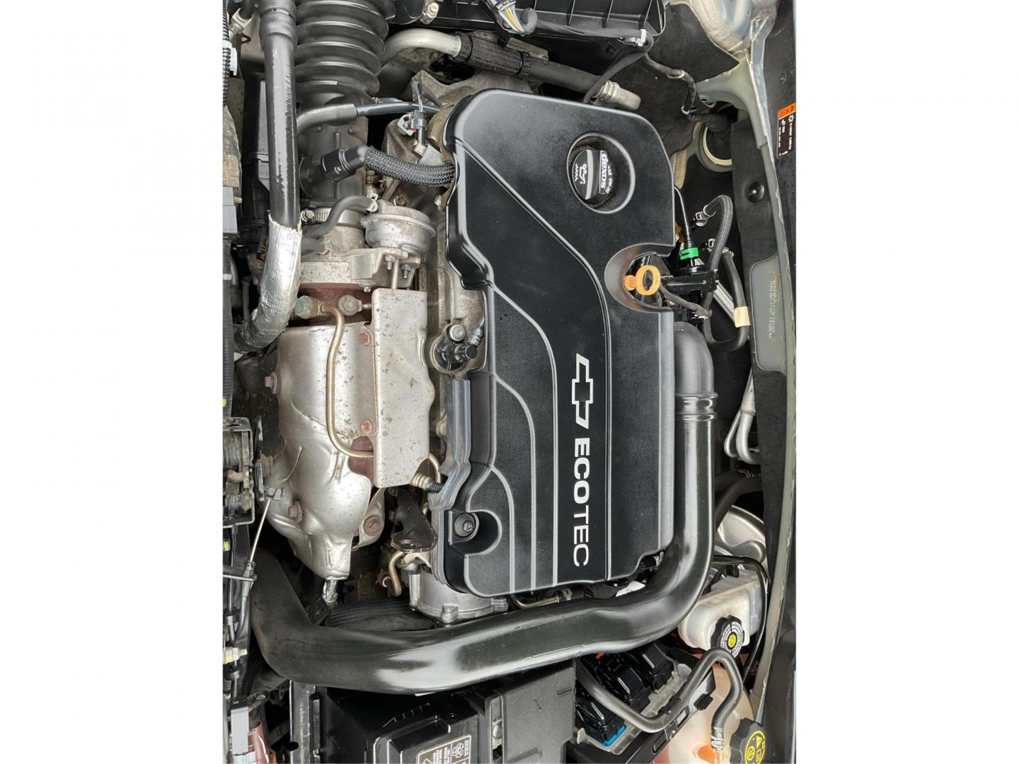2018 Chevrolet Malibu LT (1G1ZD5ST0JF) with an ECOTEC 1.5L I-4 gasoline direct injection engine, located at 401 Woodman Dr, Riverside, OH, 45431, (937) 908-9800, 39.760899, -84.123421 - Photo#10