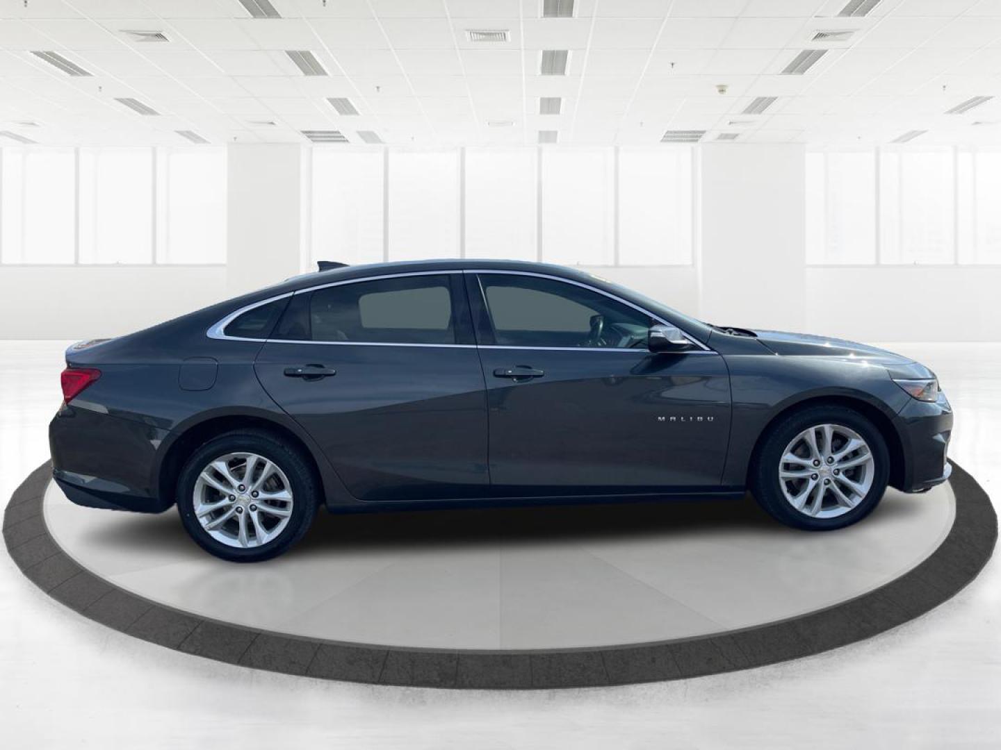 2018 Chevrolet Malibu LT (1G1ZD5ST9JF) with an ECOTEC 1.5L I-4 gasoline direct injection engine, located at 401 Woodman Dr, Riverside, OH, 45431, (937) 908-9800, 39.760899, -84.123421 - Photo#1