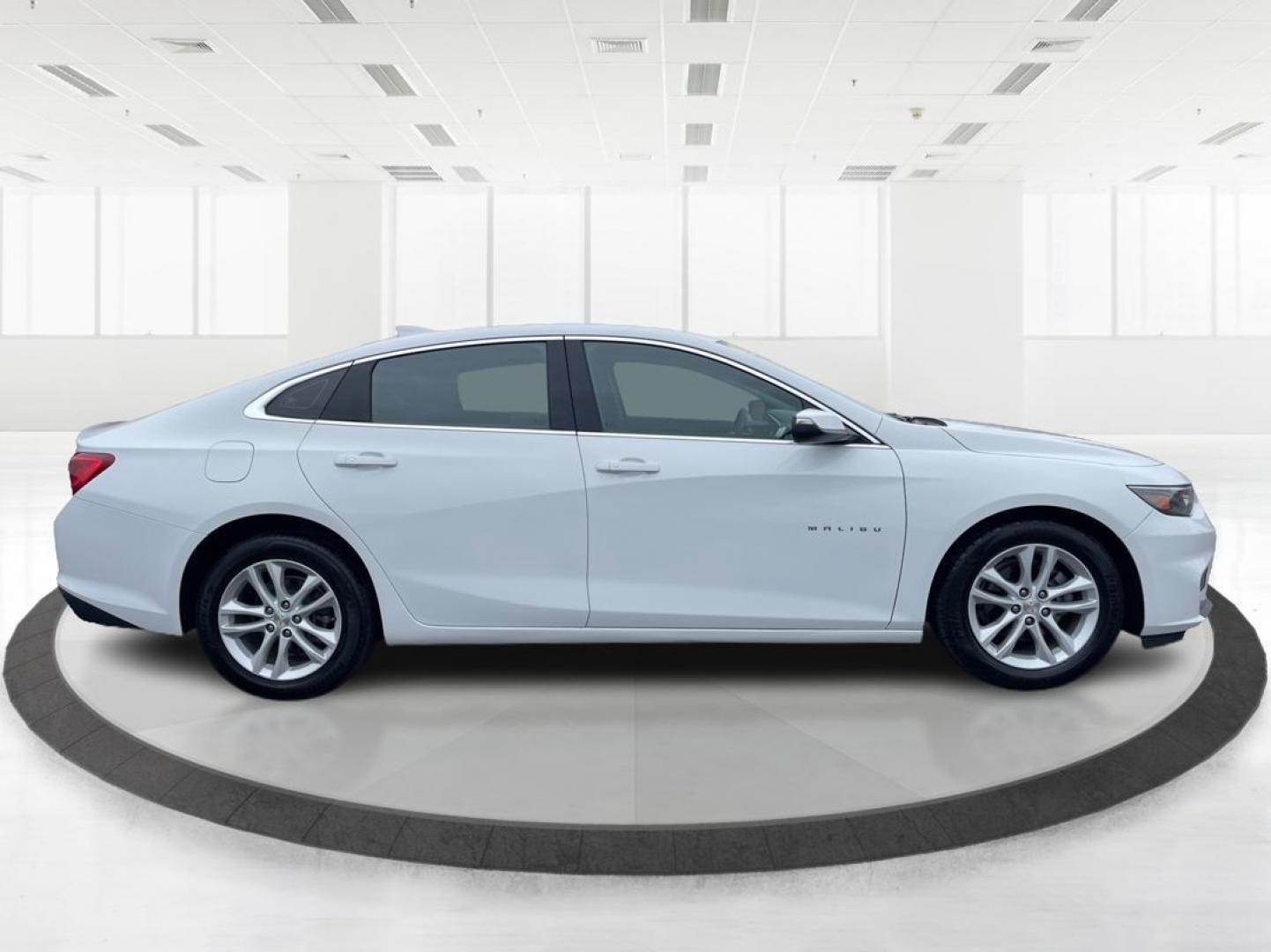 2018 Chevrolet Malibu LT (1G1ZD5ST4JF) with an Other engine, located at 1951 S Dayton Lakeview Rd., New Carlisle, OH, 45344, (937) 908-9800, 39.890999, -84.050255 - Photo#1
