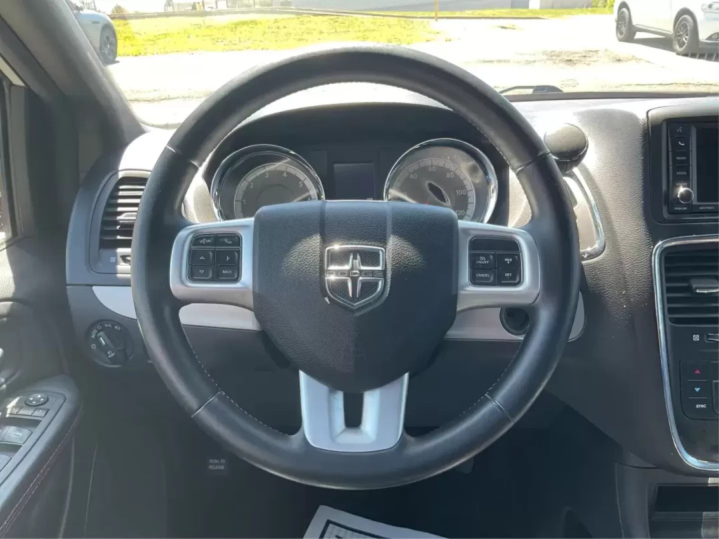 2018 Dodge Grand Caravan GT (2C4RDGEGXJR) with an Pentastar 3.6L V-6 DOHC engine, located at 8750 N County Rd 25A, Piqua, OH, 45356, (937) 908-9800, 40.164391, -84.232513 - Photo#15