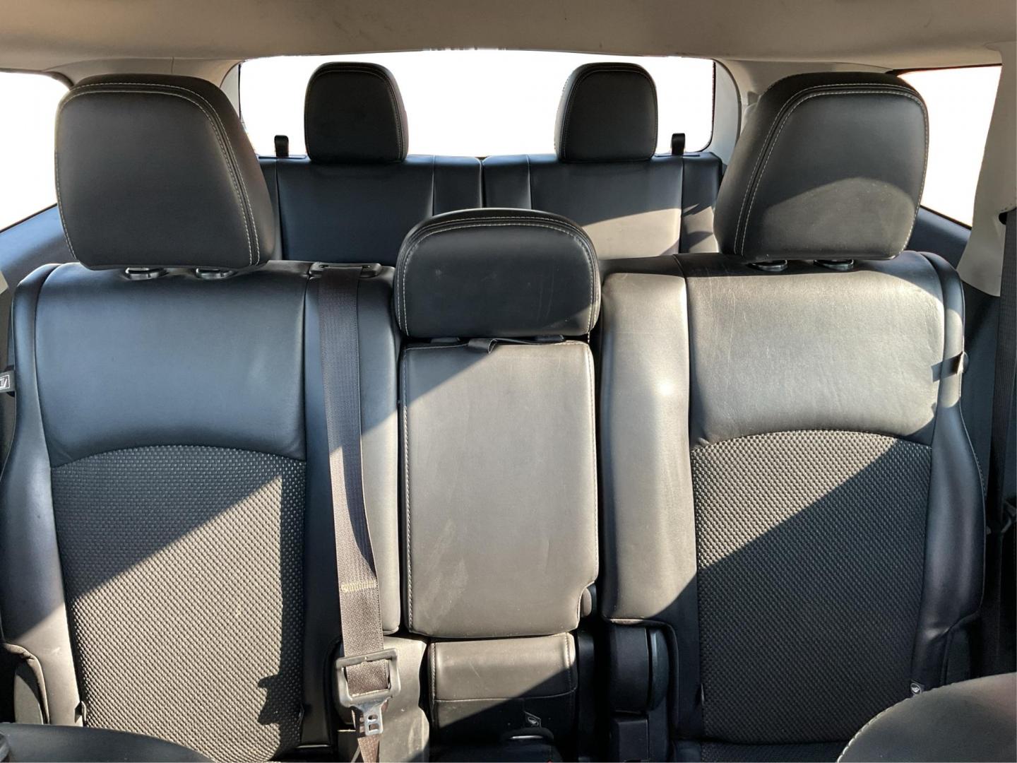 2018 Dodge Journey Crossroad (3C4PDCGG3JT) with an Pentastar 3.6L V-6 DOHC engine, located at 1951 S Dayton Lakeview Rd., New Carlisle, OH, 45344, (937) 908-9800, 39.890999, -84.050255 - Photo#13