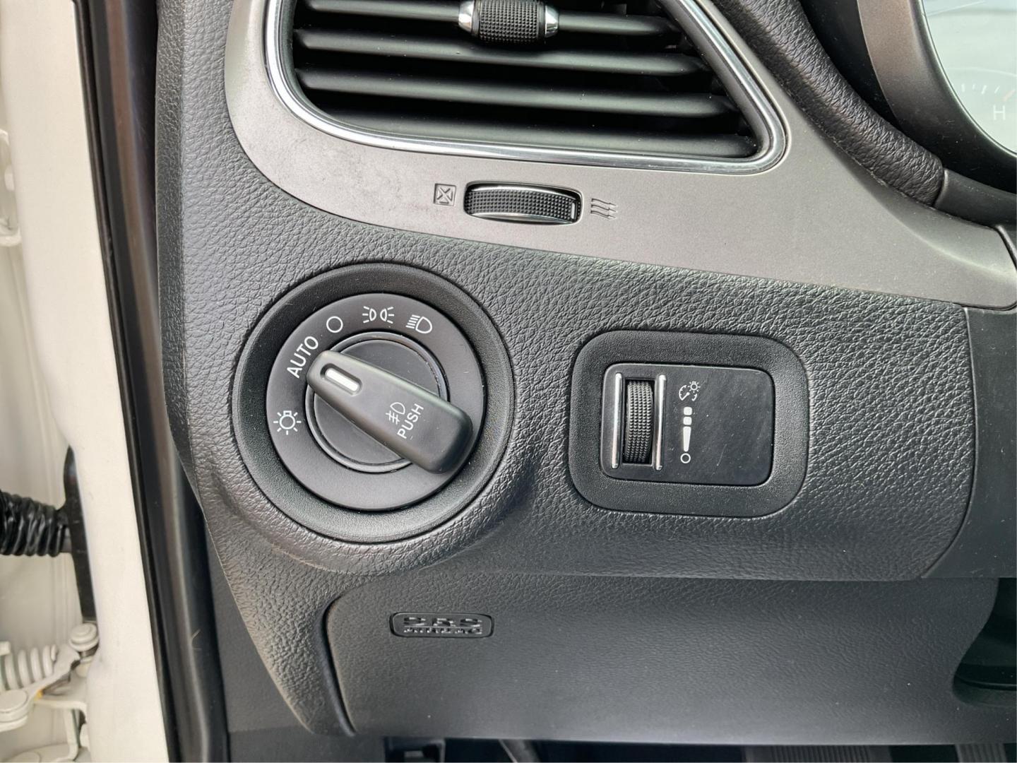 2018 Dodge Journey Crossroad (3C4PDCGG5JT) with an Pentastar 3.6L V-6 DOHC engine, located at 1099 N County Rd 25A , Troy, OH, 45373, (937) 908-9800, 40.057079, -84.212883 - Photo#14