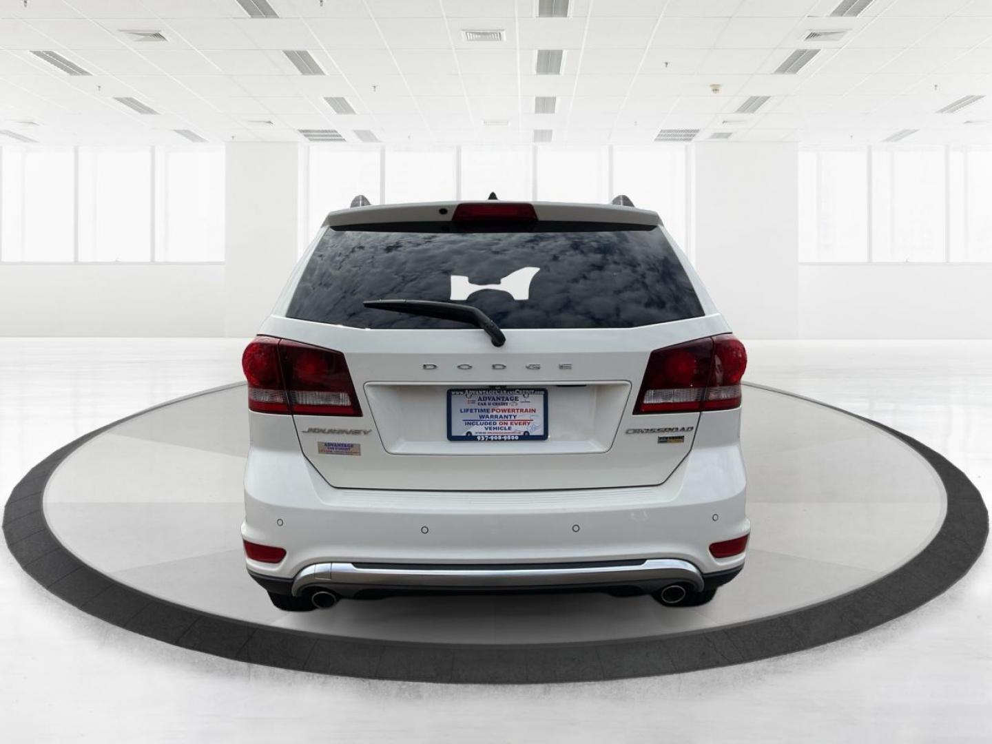 2018 Dodge Journey Crossroad (3C4PDCGG5JT) with an Pentastar 3.6L V-6 DOHC engine, located at 1099 N County Rd 25A , Troy, OH, 45373, (937) 908-9800, 40.057079, -84.212883 - Photo#2