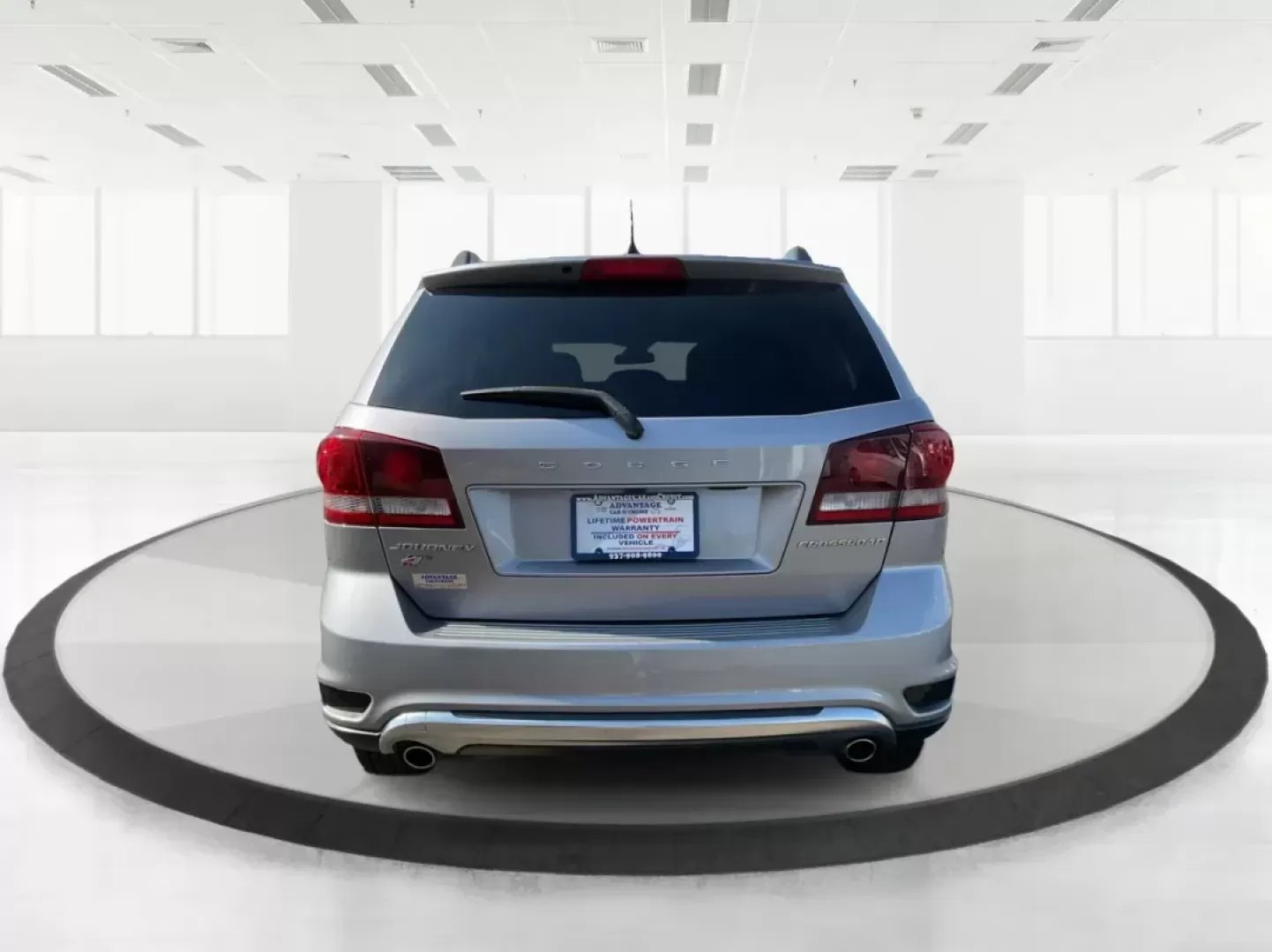 2018 Dodge Journey Crossroad AWD (3C4PDDGG8JT) with an Pentastar 3.6L V-6 DOHC engine, located at 4508 South Dixie Dr, Moraine, OH, 45439, (937) 908-9800, 39.689976, -84.218452 - Photo#3