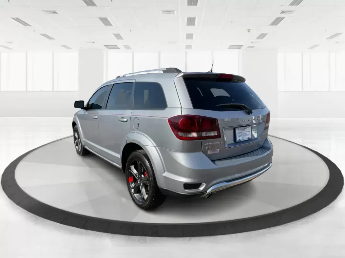 2018 Dodge Journey Crossroad AWD (3C4PDDGG8JT) with an Pentastar 3.6L V-6 DOHC engine, located at 4508 South Dixie Dr, Moraine, OH, 45439, (937) 908-9800, 39.689976, -84.218452 - Photo#4
