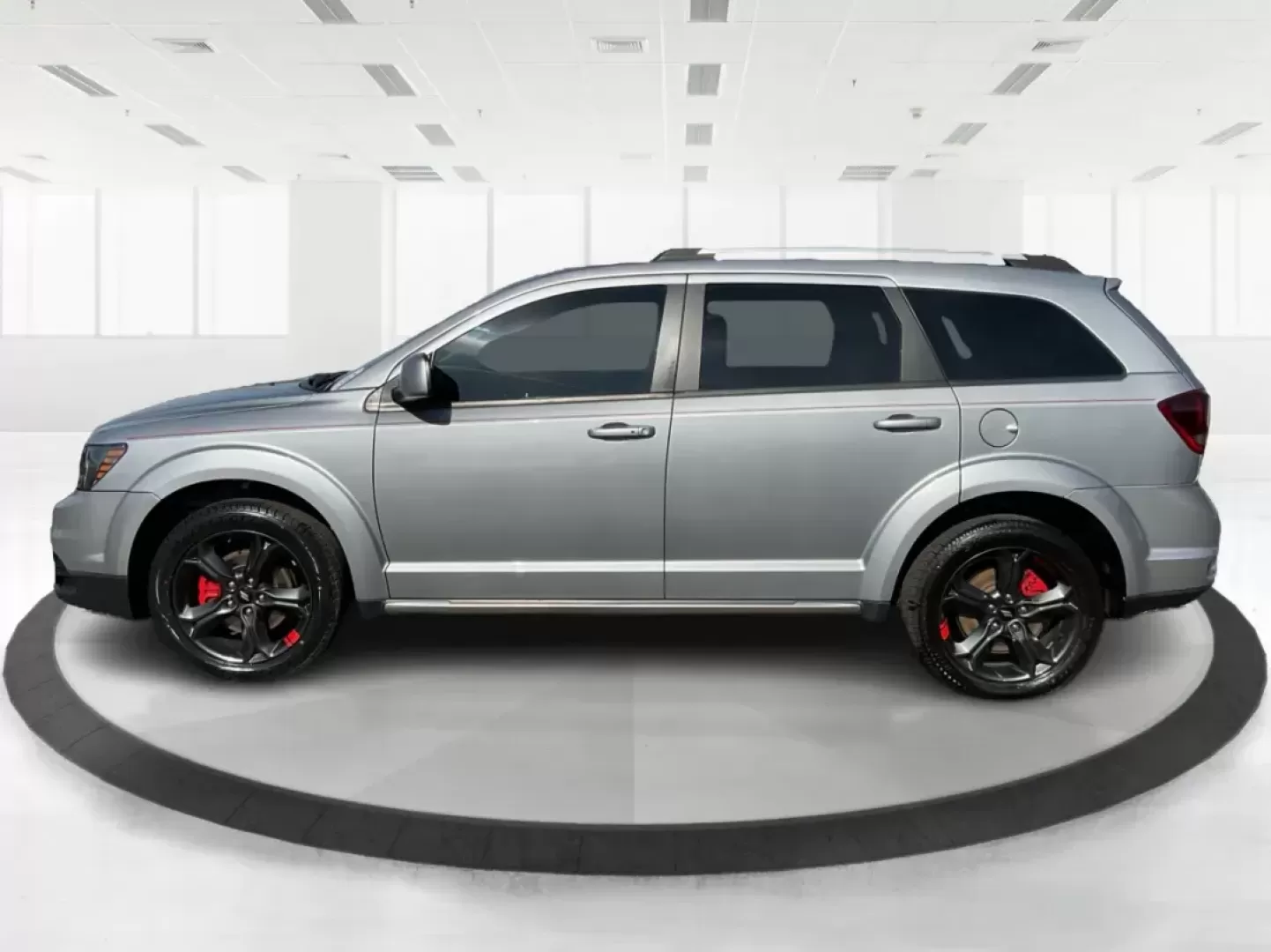 2018 Dodge Journey Crossroad AWD (3C4PDDGG8JT) with an Pentastar 3.6L V-6 DOHC engine, located at 4508 South Dixie Dr, Moraine, OH, 45439, (937) 908-9800, 39.689976, -84.218452 - Photo#5